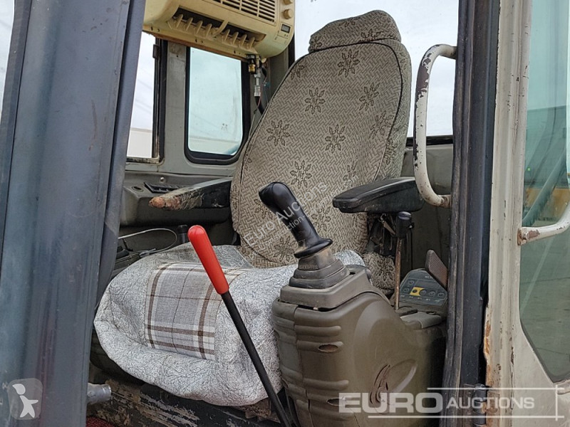 Escavadora Kobelco -C