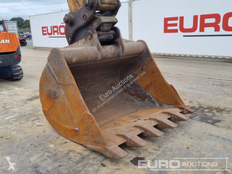 Escavadora Case CX370D