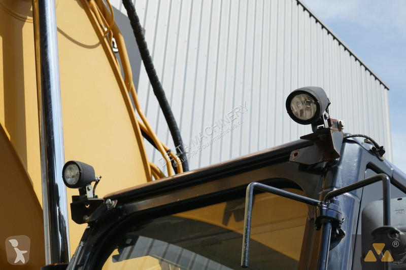 Excavator Caterpillar
