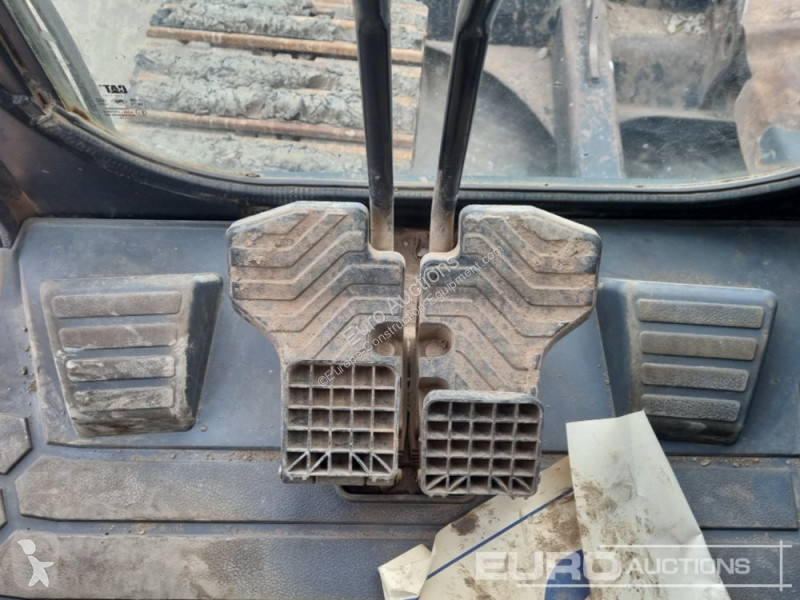 Escavatore Caterpillar R