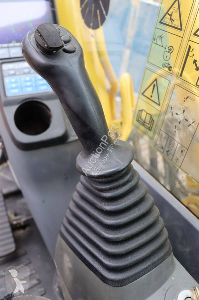 جرافة Komatsu PC290LCD-10