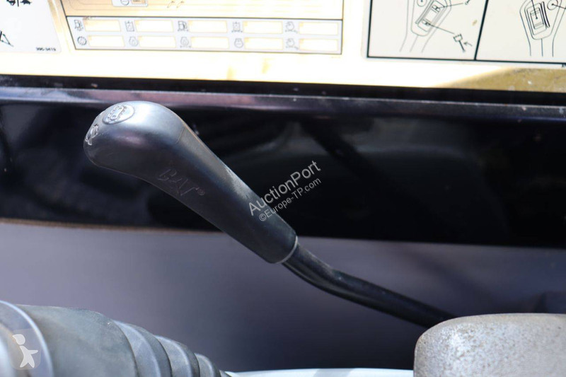 جرافة Caterpillar 308E2