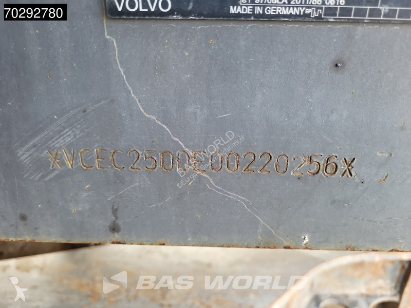 Excavadora Volvo EC250 L