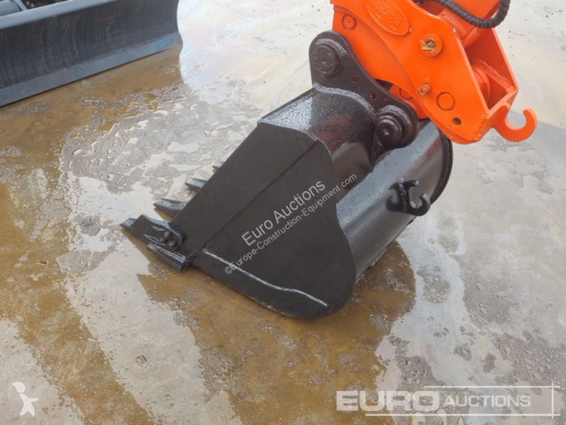 Lopatový nakládač Kubota KX163-5