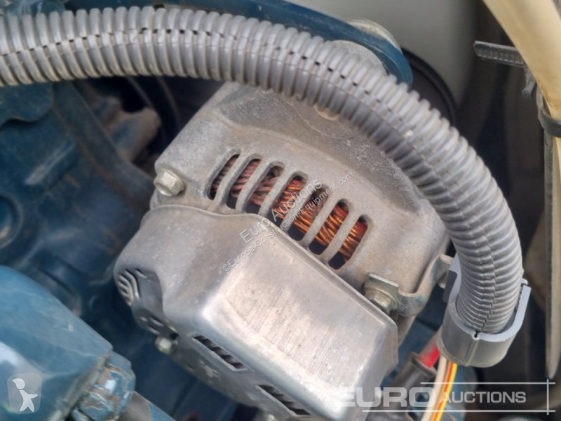 Lopatový nakládač Kubota U48-4