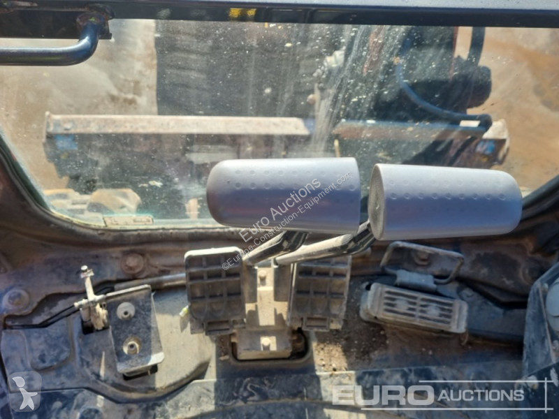 Lopatový nakládač Hitachi ZX26U-5A CLR