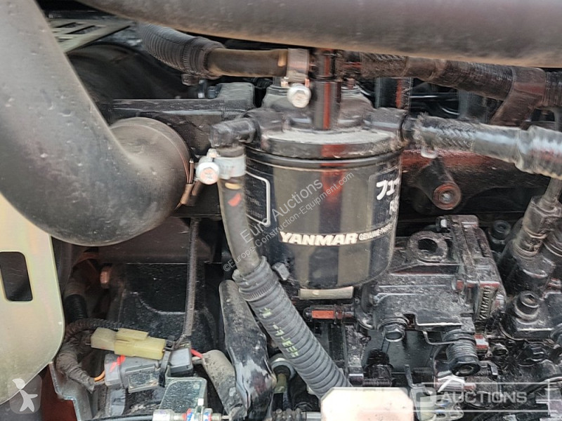 Lopatový nakládač Yanmar SV26