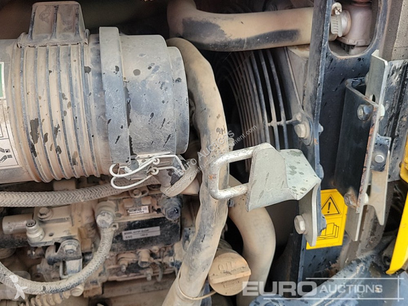 Lopatový nakládač Komatsu PC26MR-3