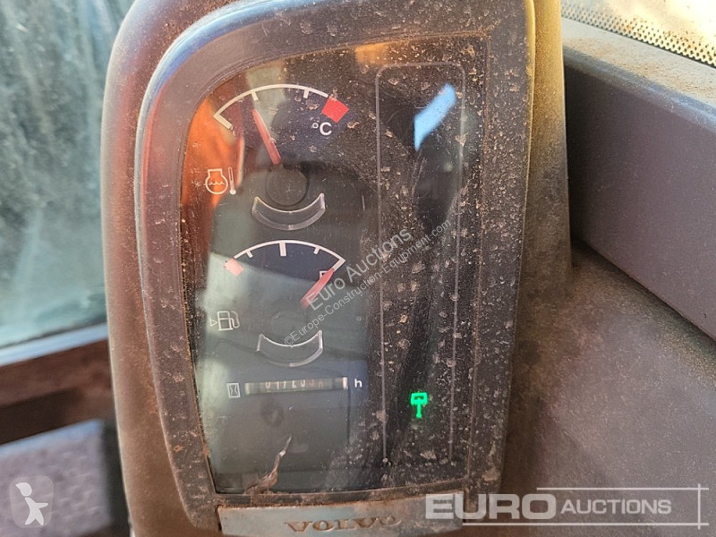 Excavator Volvo EC27C