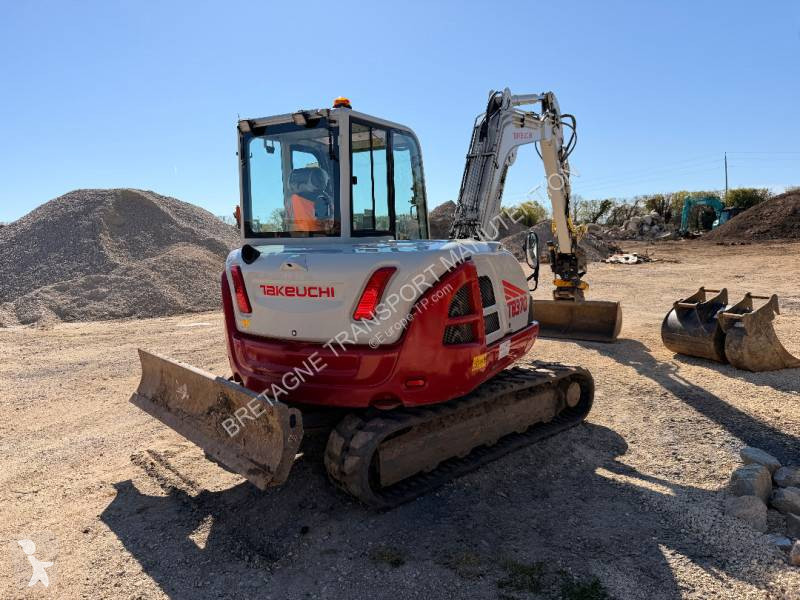 Rýpadlo Takeuchi TB370