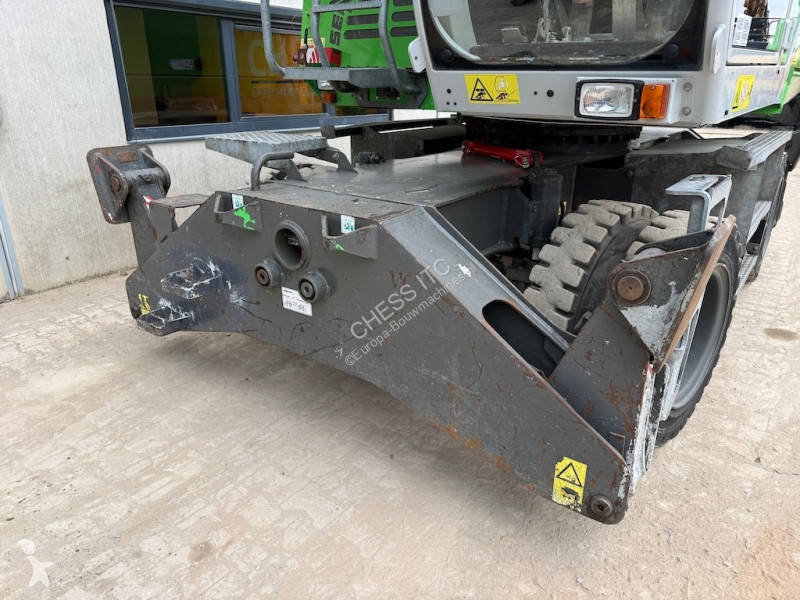 جرافة Sennebogen 817 E - 817M E - 818 E - E