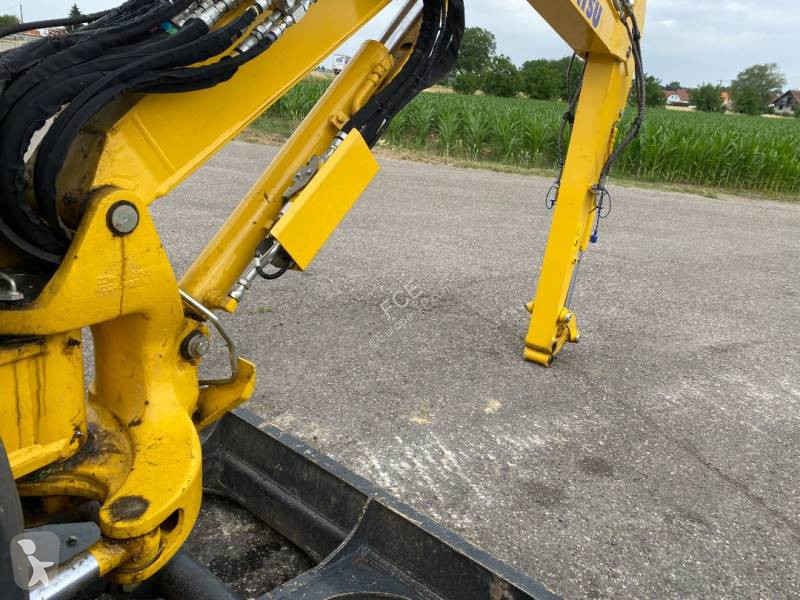 Rýpadlo Komatsu PC58MR-5 E0 endommagée