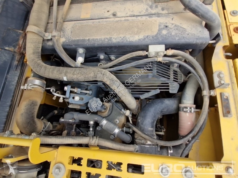 جرافة Komatsu 10