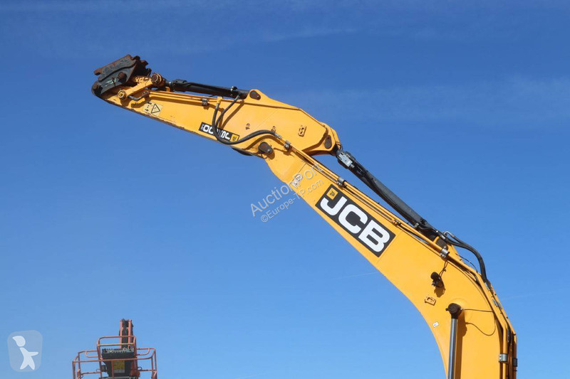 Rýpadlo JCB T4i
