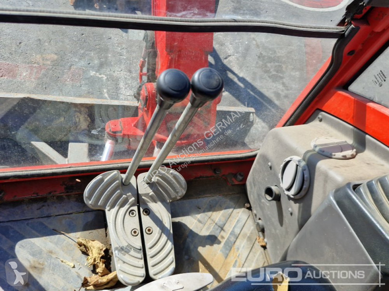 جرافة Volvo ECR25D