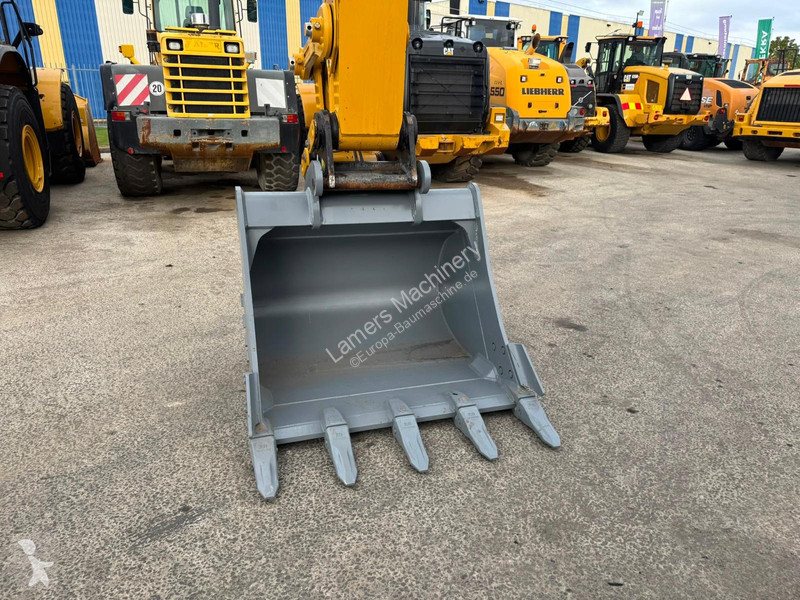 Lopatový nakládač Caterpillar NG 07B .