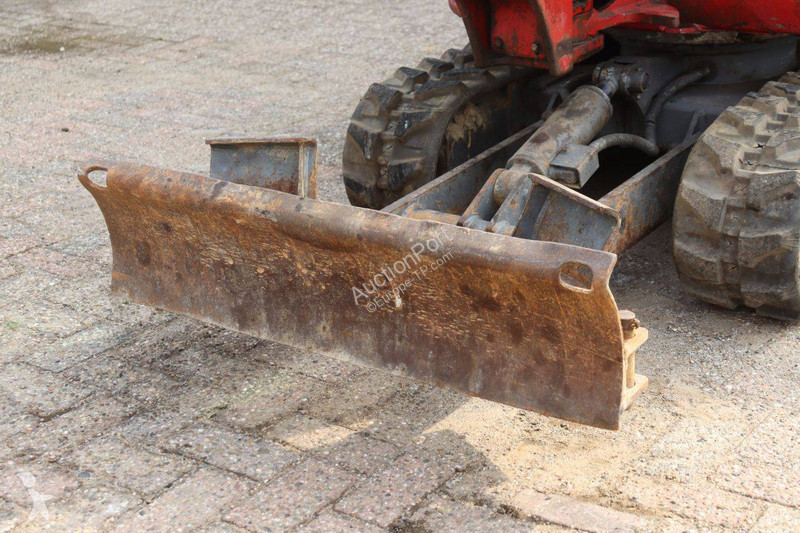 Rýpadlo Takeuchi TB219