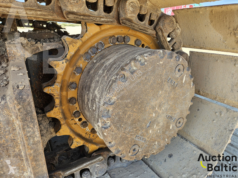 جرافة Kobelco LC10
