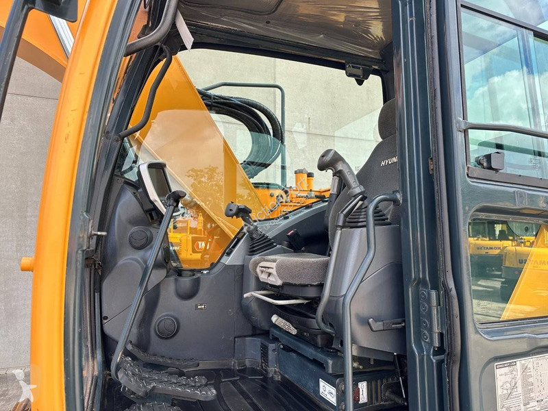 جرافة Hyundai HX130 LCR