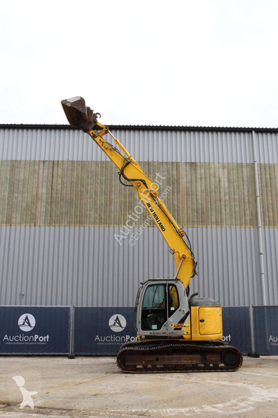 Багер New Holland Kobelco 2