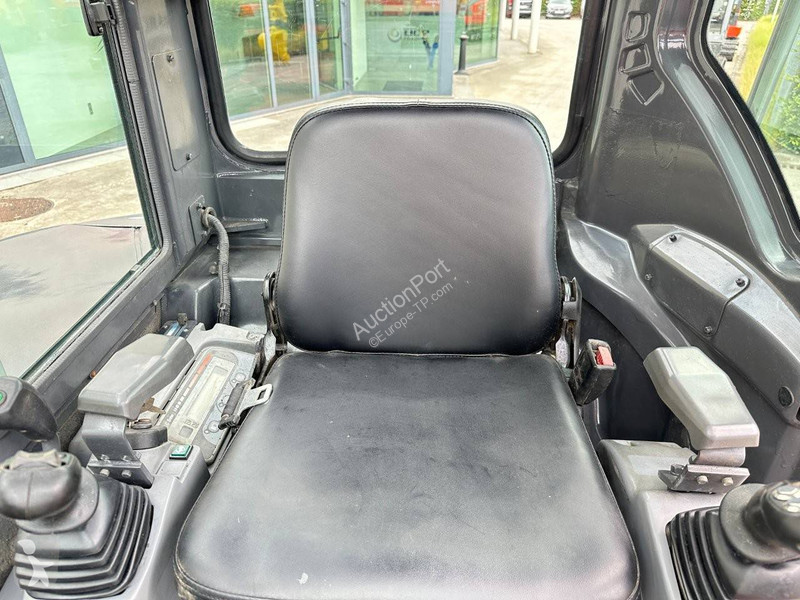 Excavadora Kubota SZ