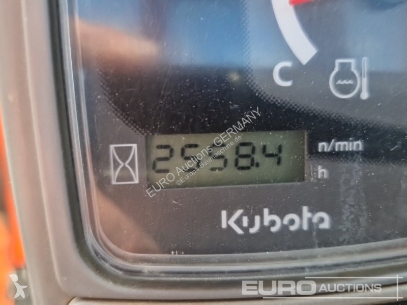 Багер Kubota U274