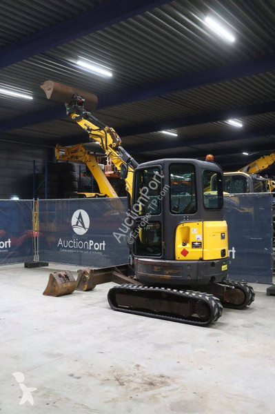 Багер Bobcat