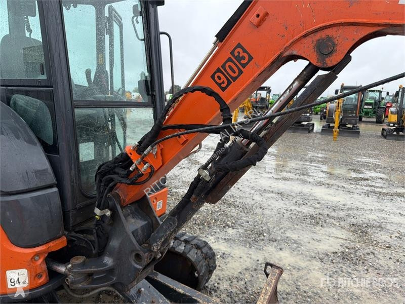 Escavadora Hitachi ZX33U-6 Mini Excavator