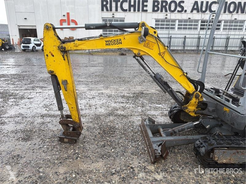 Экскаватор Neuson ET18 Mini Excavator