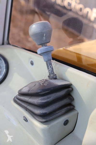 جرافة Neuson 6503