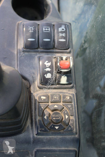 جرافة Volvo EWR150E