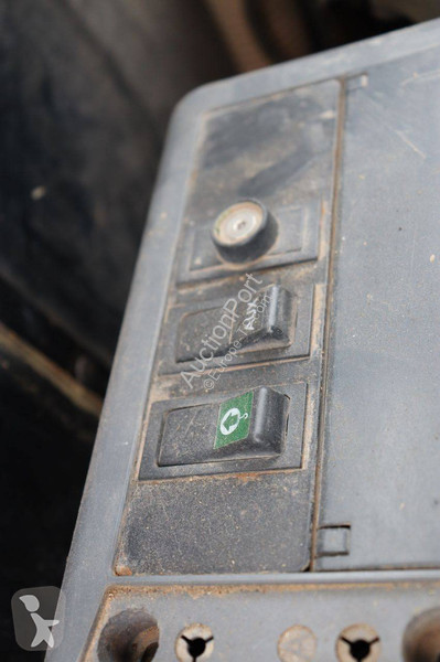جرافة JCB
