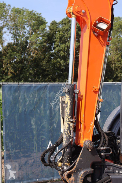 جرافة Hitachi ZX48U-5A CLR