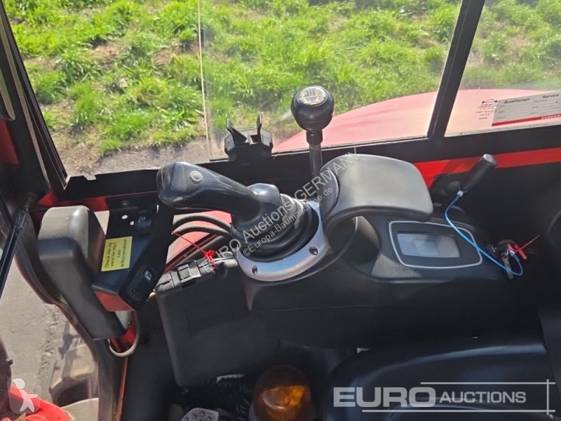 جرافة JCB