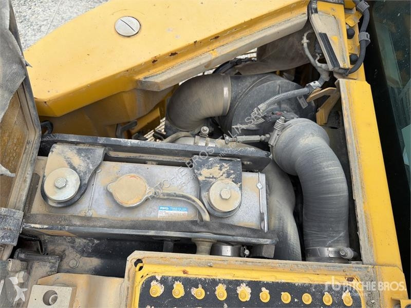 جرافة Komatsu PC 138US-11 Tracked Excavator