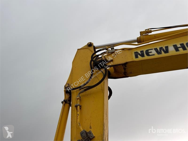 Skovel New Holland Kobelco E215B Tracked Excavator