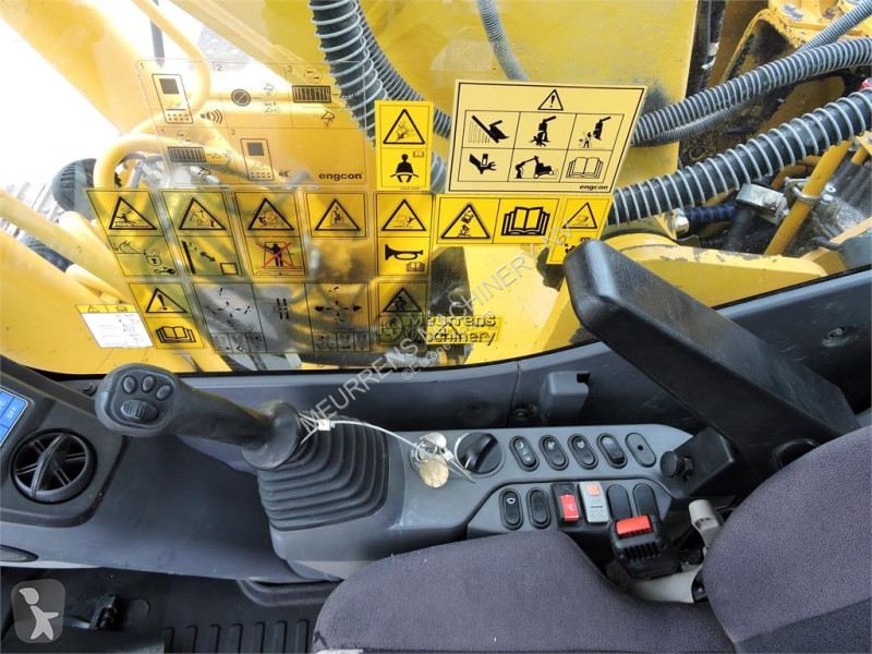 Skovel Komatsu HB215LC / PC210