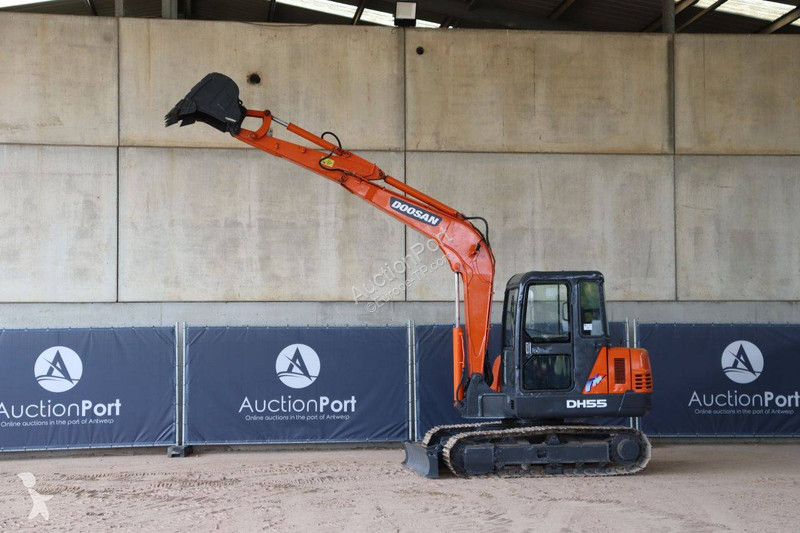 Pelle Doosan DH55
