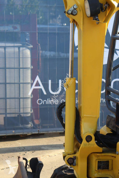 Pelle Komatsu PC14R-3HS