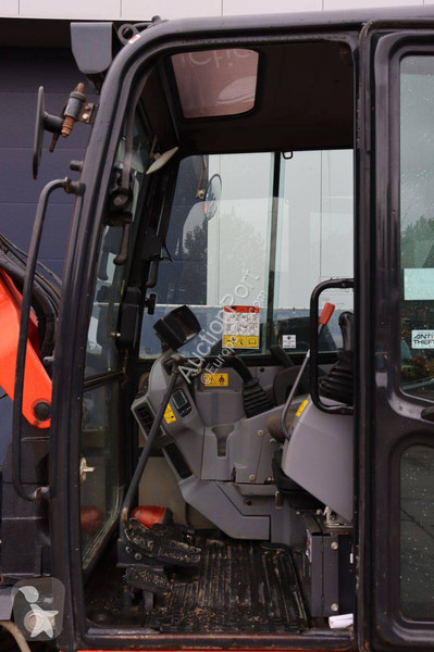 Pelle Kubota KX080-4a2