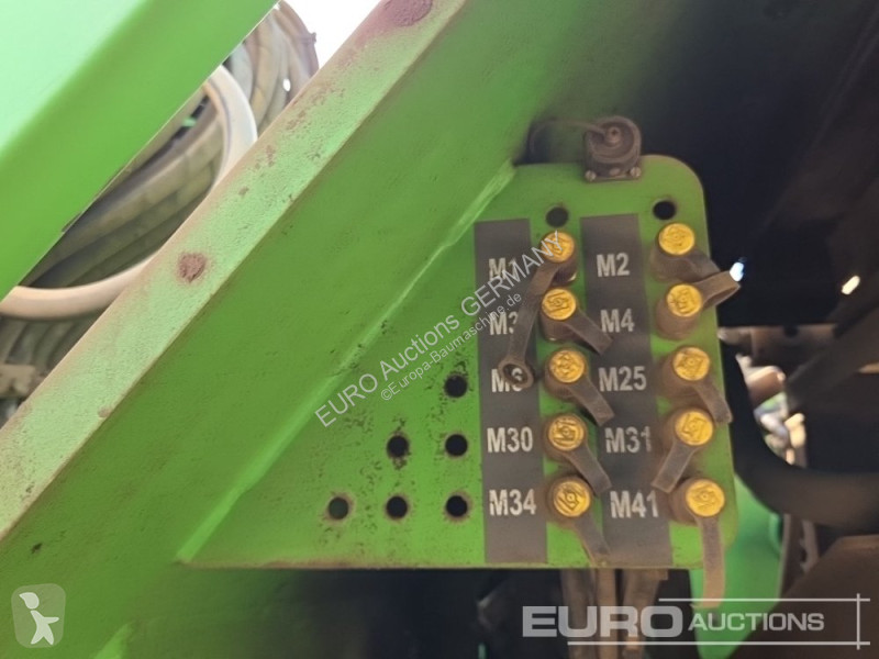 Escavadora Sennebogen M825