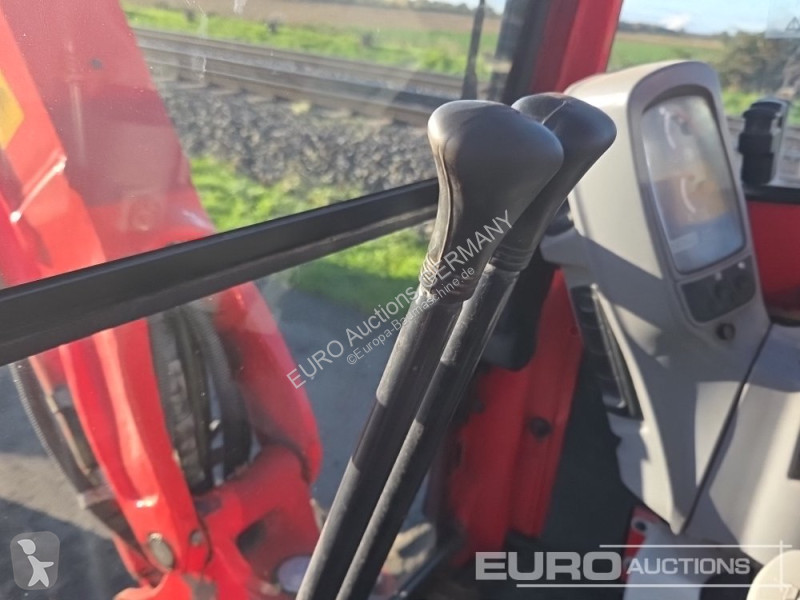 جرافة Kubota