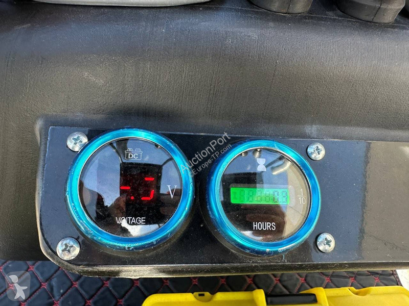 Escavadora JPC HT12