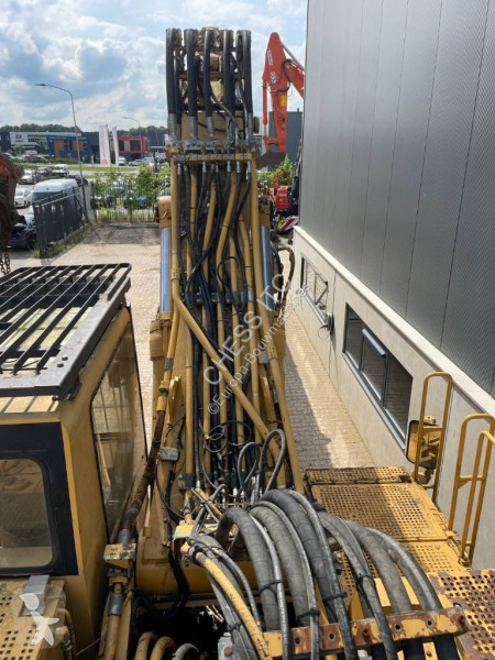 Escavatore Caterpillar UHD -- 31.5 mtr --...