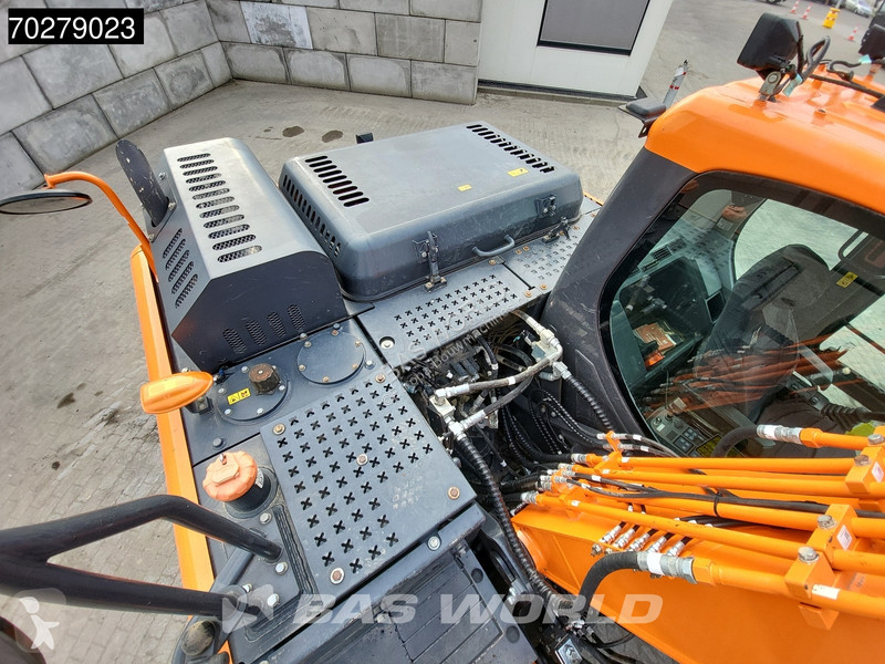 Excavator Doosan -5