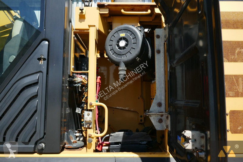 Graafmachine Caterpillar 336FL