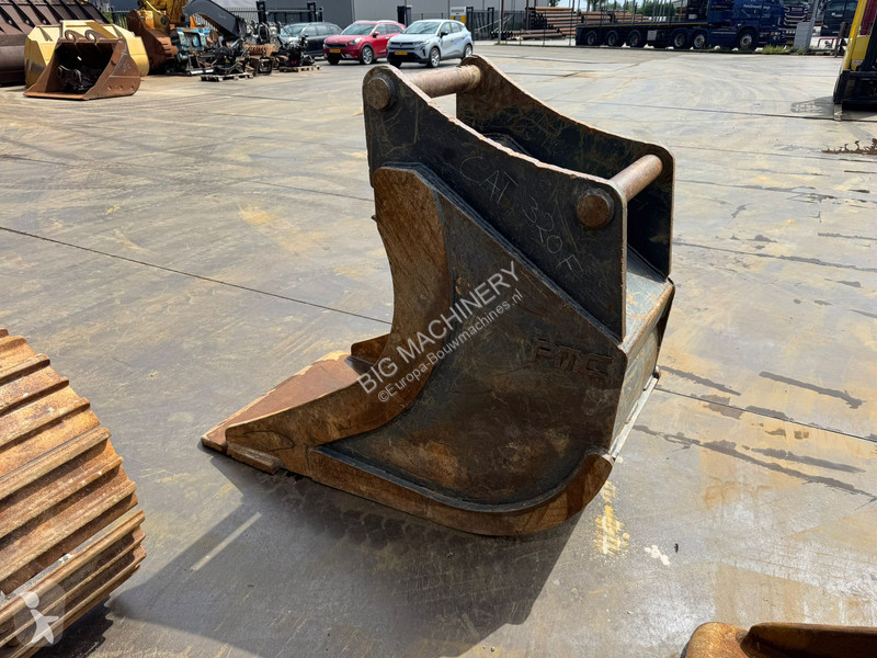 Excavator Caterpillar 320FL incl. 3 x Bucket