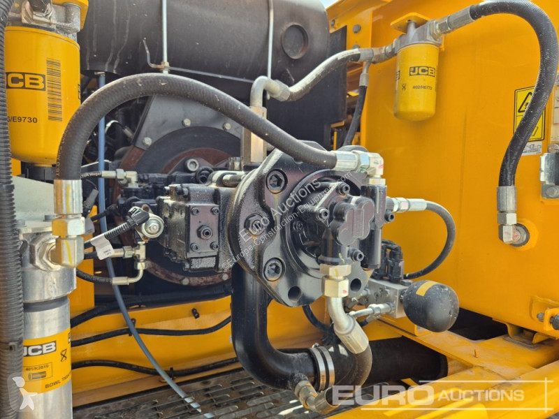 Escavatore JCB JS215LC