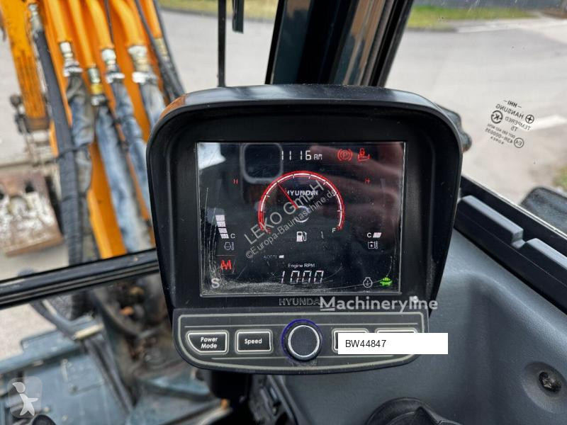 جرافة Hyundai Robex 55W-9A