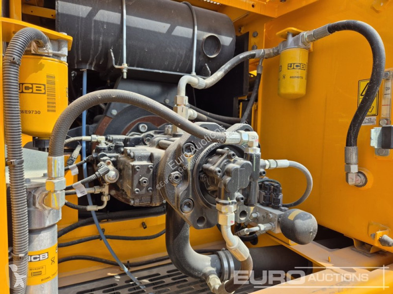 جرافة JCB JS215LC